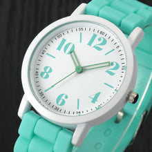 Load image into Gallery viewer, Women Watch Fashion Silicone Young Girl Quartz Watch For Women Reloj Mujer Women&#39;s Ladies Watch relogio feminino reloj mujer
